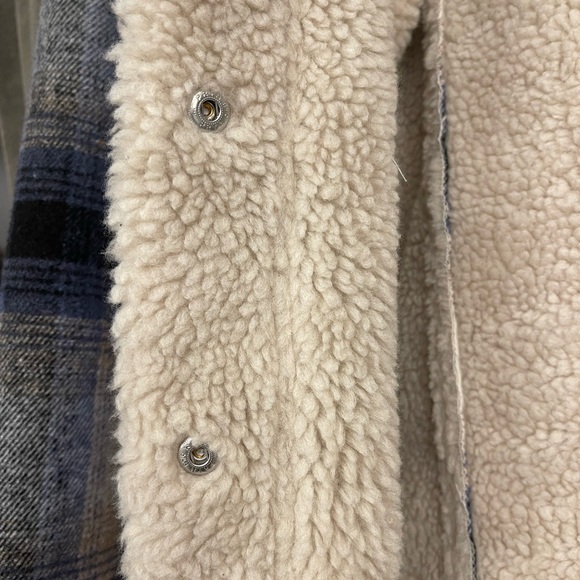 Plaid sherpa shacket - Picture 2 of 4